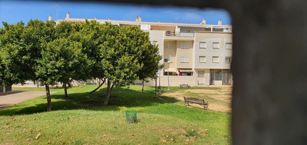 Apartamento Ciudad De ロタ エクステリア 写真